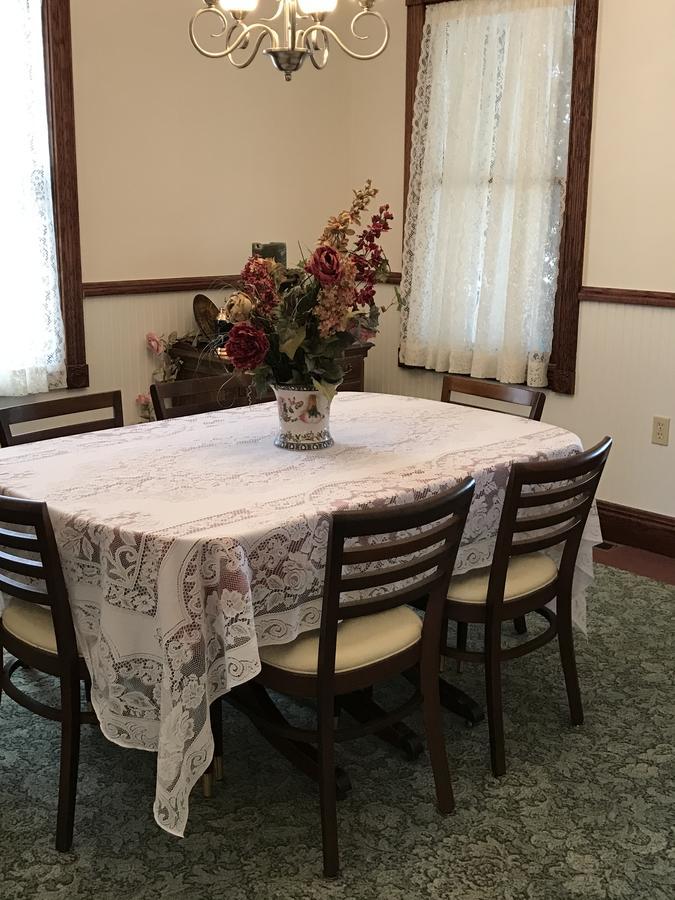 Bed and Breakfast Rosberg House Lindsborg Экстерьер фото