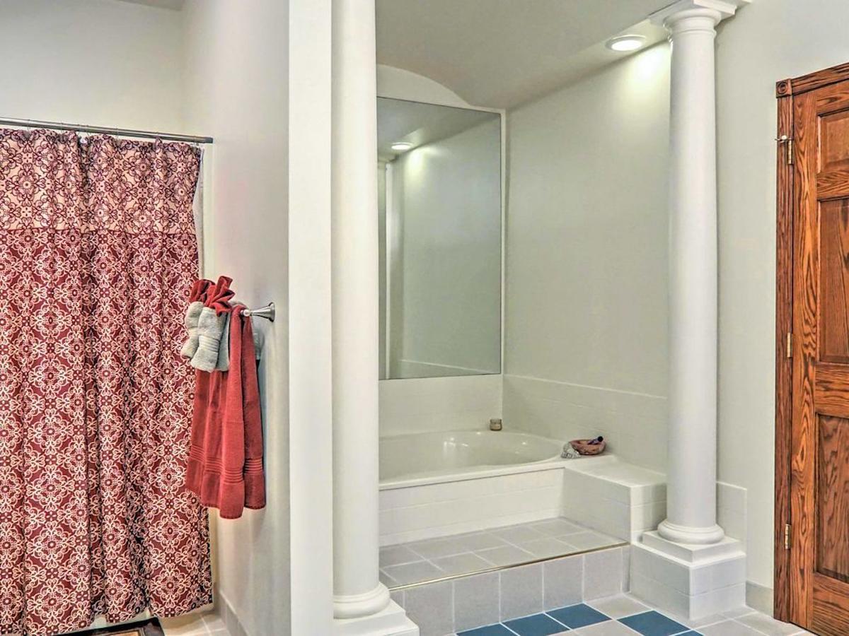 Bed and Breakfast Rosberg House Lindsborg Экстерьер фото